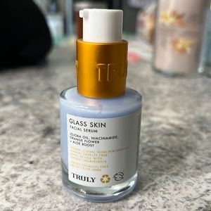 Truly- glass skin facial serum
